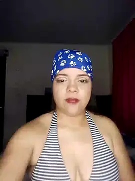 Snapshot of AriaYummy chatting on January 2025 01:45:02 AM AriaYummy online show from January 2025 01:45:02 AM