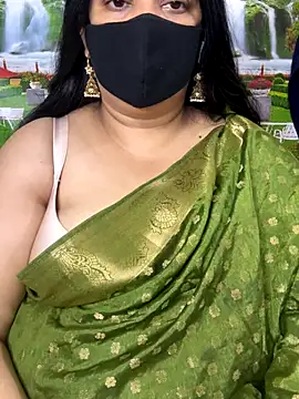 FlatVincy4 online show from September 2025 05:07:02 AM