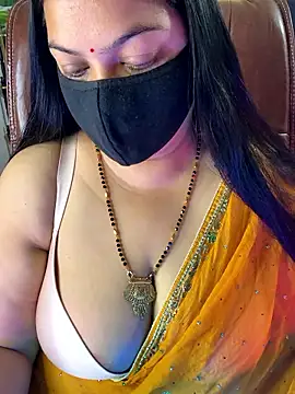 FlatVincy4 online show from November 2025 10:42:01 PM