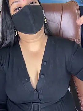 FlatVincy4 online show from November 2025 04:15:01 AM