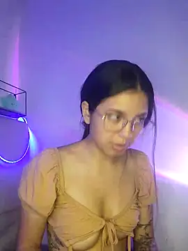 Rosita forever  online show from March 2025 04:11:01 PM