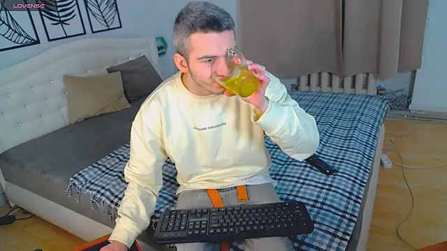 Devin Jay online show from January 2025 07:59:02 PM