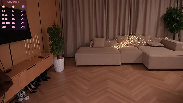 Amelyisthatyou online show from April 2026 04:02:02 AM