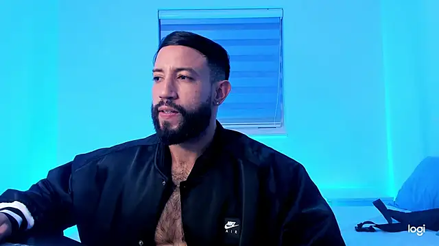 Snapshot of BradLeon_ chatting on March 2025 01:19:01 AM BradLeon  online show from March 2025 01:19:01 AM