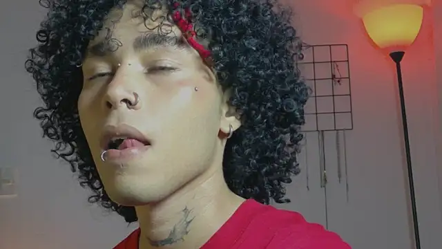 Snapshot of seven7xis chatting on March 2026 04:18:01 AM seven7xis online show from March 2026 04:18:01 AM