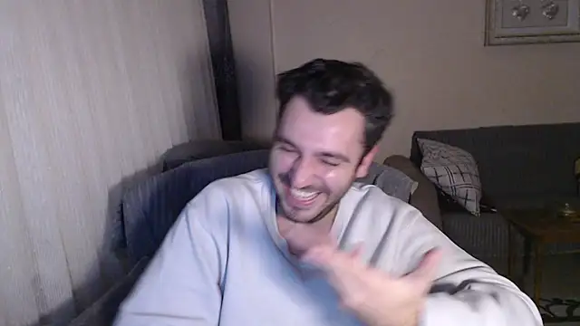 handsomeee04 online show from October 2025 04:11:01 PM