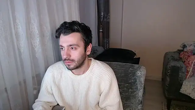 handsomeee04 online show from April 2026 08:53:02 PM