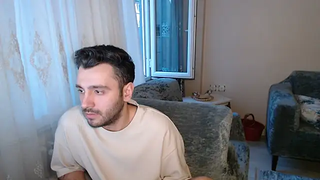 handsomeee04 online show from May 2026 11:56:01 PM
