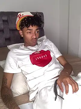 Boy cock18 online show from March 2025 08:22:01 AM