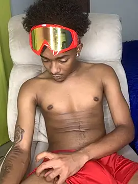 Boy cock18 online show from October 2025 06:09:01 PM