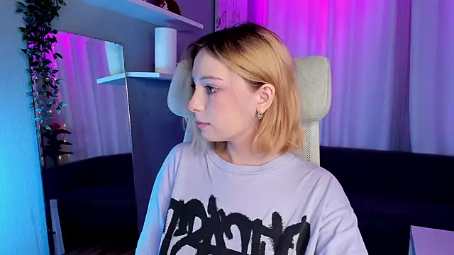 Snapshot of forget_me_not_eve chatting on January 2025 08:32:02 AM forget me not eve online show from January 2025 08:32:02 AM