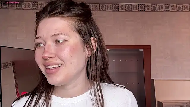 eva varnerr online show from April 2026 01:54:02 PM