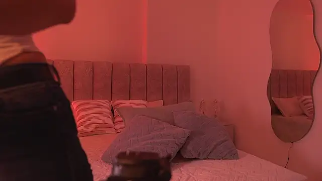 sam lewins online show from November 2025 07:25:01 PM