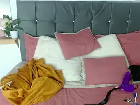 nikkystorm1  online show from March 2025 08:06:02 PM