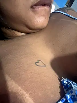 Snapshot of Diego3699 chatting on October 2025 09:27:01 PM Diego3699 online show from October 2025 09:27:01 PM