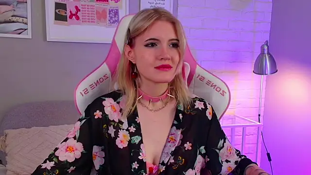 NellieLoyns online show from March 2025 11:32:02 PM