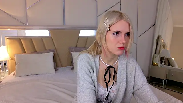 NellieLoyns online show from March 2025 05:11:02 PM