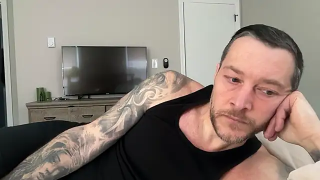 Snapshot of moon-boy chatting on December 2024 03:35:01 PM moon-boy online show from December 2024 03:35:01 PM