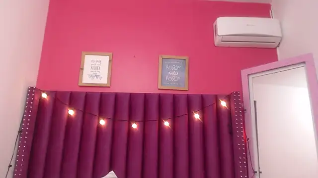 MommyHelpsmee online show from February 2025 06:37:01 AM