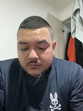 Snapshot of El_Titan1998 chatting on December 2024 08:58:01 PM El Titan1998 online show from December 2024 08:58:01 PM