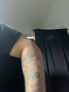 Snapshot of El_Titan1998 chatting on February 2025 11:41:01 AM El Titan1998 online show from February 2025 11:41:01 AM