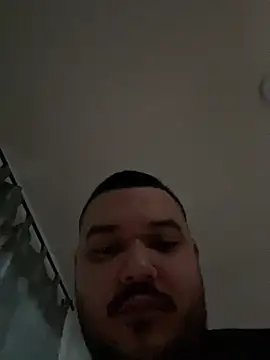 Snapshot of El_Titan1998 chatting on March 2025 01:35:02 PM El Titan1998 online show from March 2025 01:35:02 PM