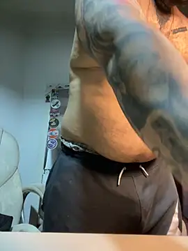 Snapshot of El_Titan1998 chatting on September 2025 11:59:02 AM El Titan1998 online show from September 2025 11:59:02 AM