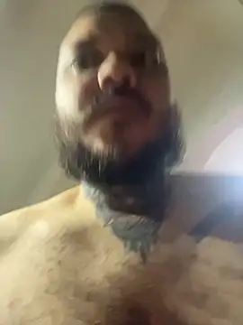 Snapshot of El_Titan1998 chatting on October 2025 11:44:01 AM El Titan1998 online show from October 2025 11:44:01 AM