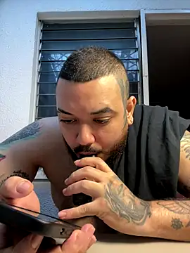 El Titan1998 online show from December 2025 11:59:01 AM