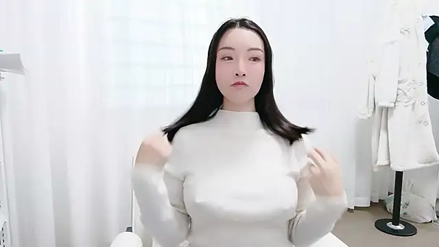 Snapshot of Lucky-kaka999 chatting on December 2025 01:35:02 AM Lucky-kaka999 online show from December 2025 01:35:02 AM