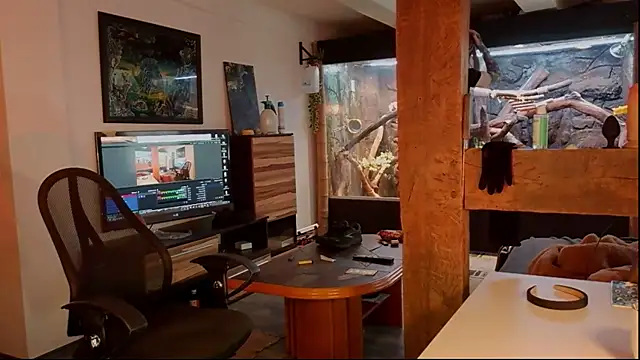 DYasmin69 online show from October 2025 12:00:02 PM