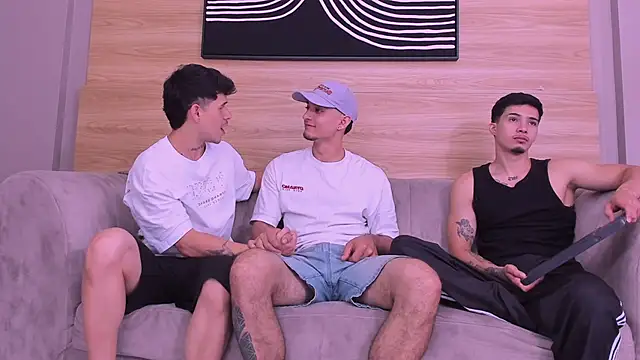 Snapshot of hell_twink chatting on May 2026 03:43:01 PM hell twink online show from May 2026 03:43:01 PM