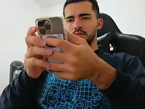 Massimoo 07 online show from December 2024 05:22:01 PM