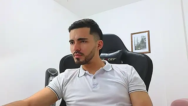 Massimoo 07 online show from January 2025 10:45:01 PM