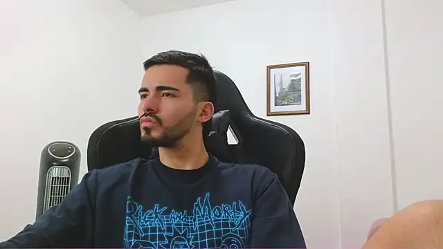 Massimoo 07 online show from January 2025 09:10:01 PM