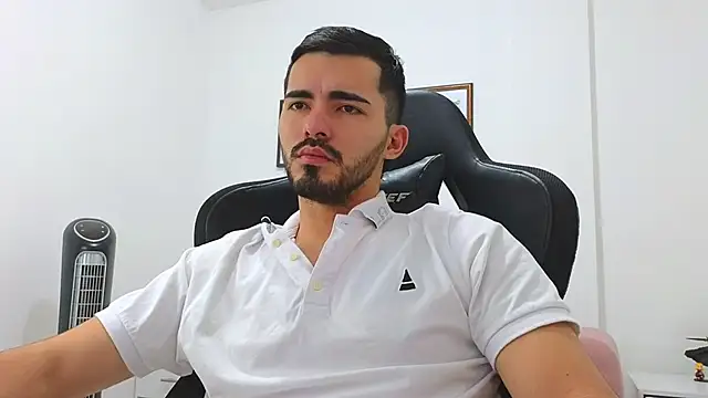 Massimoo 07 online show from January 2025 08:10:01 PM