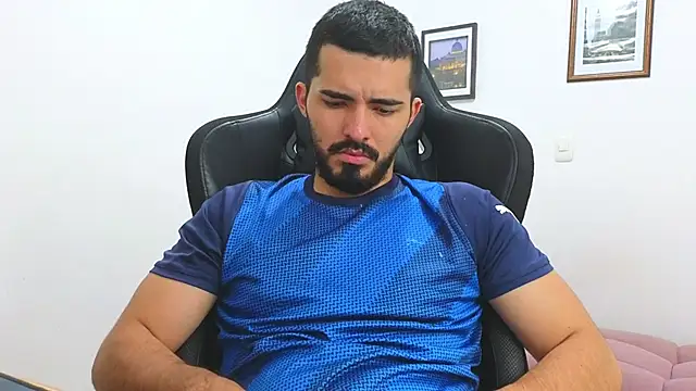 Massimoo 07 online show from March 2025 09:37:02 PM