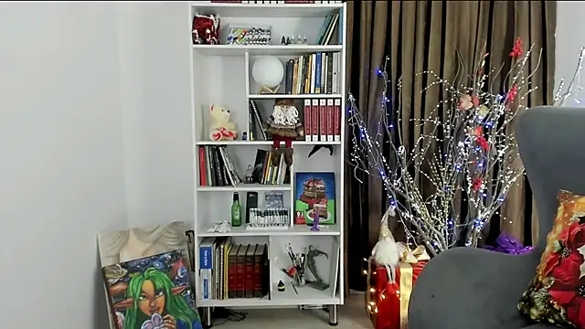 Snapshot of TORALAY chatting on January 2025 07:39:02 PM TORALAY online show from January 2025 07:39:02 PM