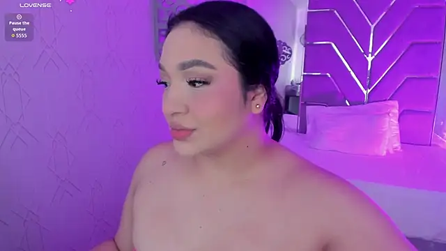 stefany duque1  online show from February 2026 03:11:01 AM