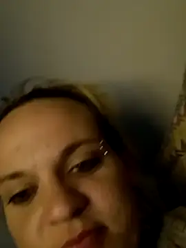 Snapshot of cloudy_couple444 chatting on December 2024 02:16:02 PM cloudy couple444 online show from December 2024 02:16:02 PM