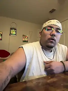 Snapshot of cloudy_couple444 chatting on March 2025 03:34:01 AM cloudy couple444 online show from March 2025 03:34:01 AM