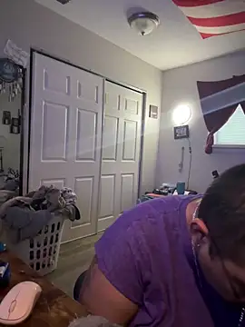 Snapshot of cloudy_couple444 chatting on October 2025 04:30:01 PM cloudy couple444 online show from October 2025 04:30:01 PM