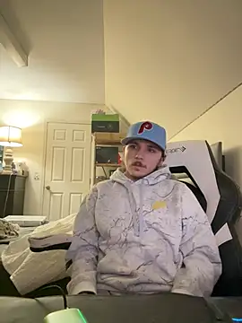 Snapshot of jones20030 chatting on December 2024 04:44:02 AM jones20030 online show from December 2024 04:44:02 AM