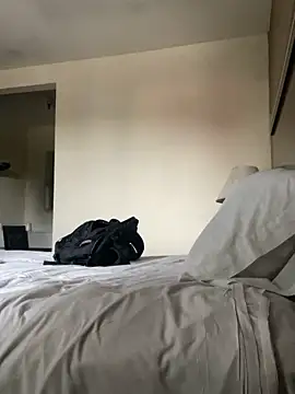 Dnasty408 online show from September 2025 11:18:01 PM