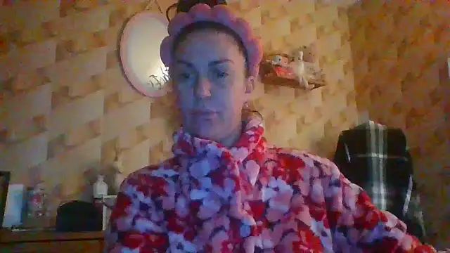 Snapshot of BELLAMORGANE1 chatting on December 2024 04:41:01 PM BELLAMORGANE1 online show from December 2024 04:41:01 PM