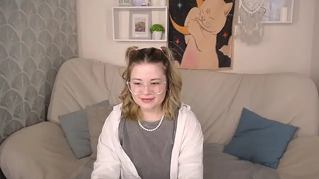 Snapshot of TessPleasure chatting on December 2024 03:26:02 AM TessPleasure online show from December 2024 03:26:02 AM