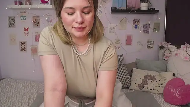 Snapshot of TessPleasure chatting on January 2025 04:12:01 PM TessPleasure online show from January 2025 04:12:01 PM