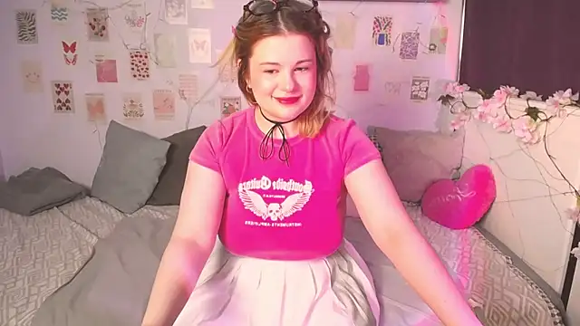 Snapshot of TessPleasure chatting on January 2025 05:32:01 PM TessPleasure online show from January 2025 05:32:01 PM