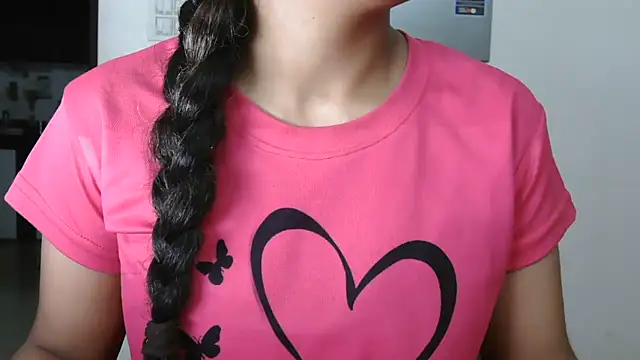 Snapshot of Somiya87 chatting on March 2026 02:17:01 AM Somiya87 online show from March 2026 02:17:01 AM