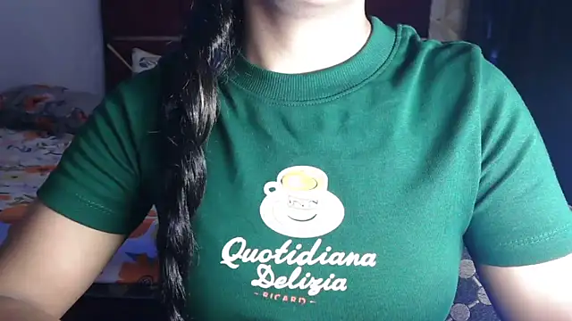 Snapshot of Somiya87 chatting on April 2026 07:03:02 PM Somiya87 online show from April 2026 07:03:02 PM